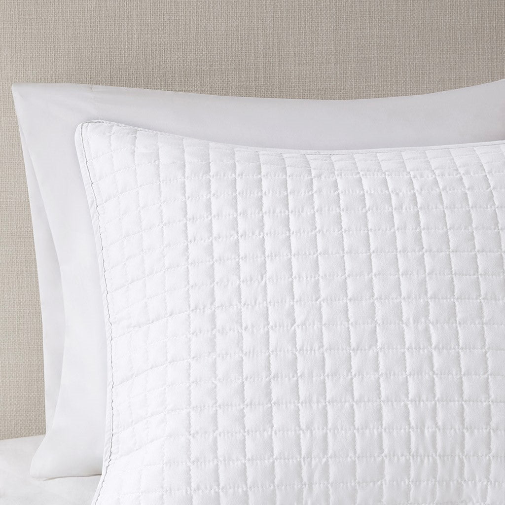 Otto 3 Piece Reversible Quilt Set - White