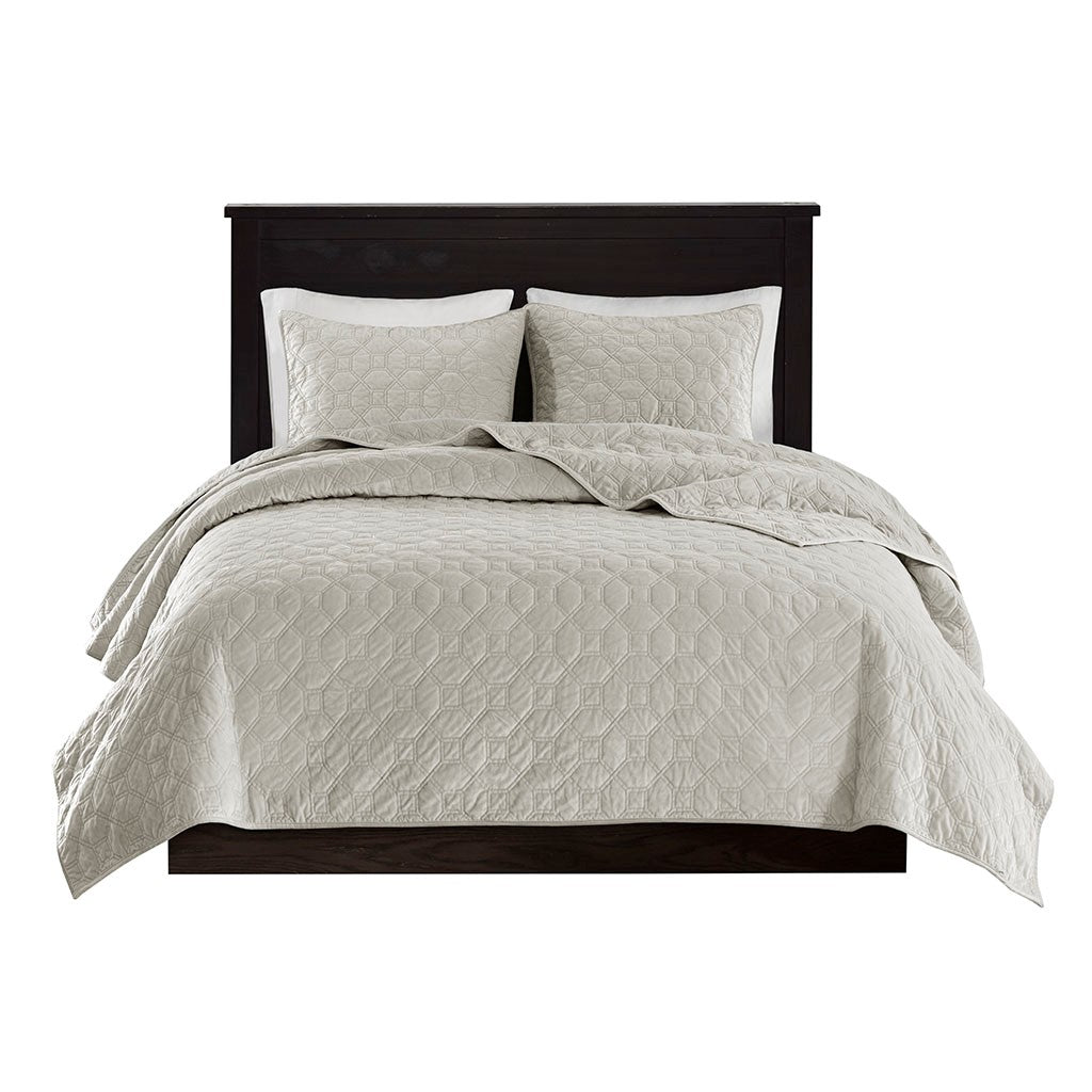 Harper Velvet 3 Piece Coverlet Set - Ivory