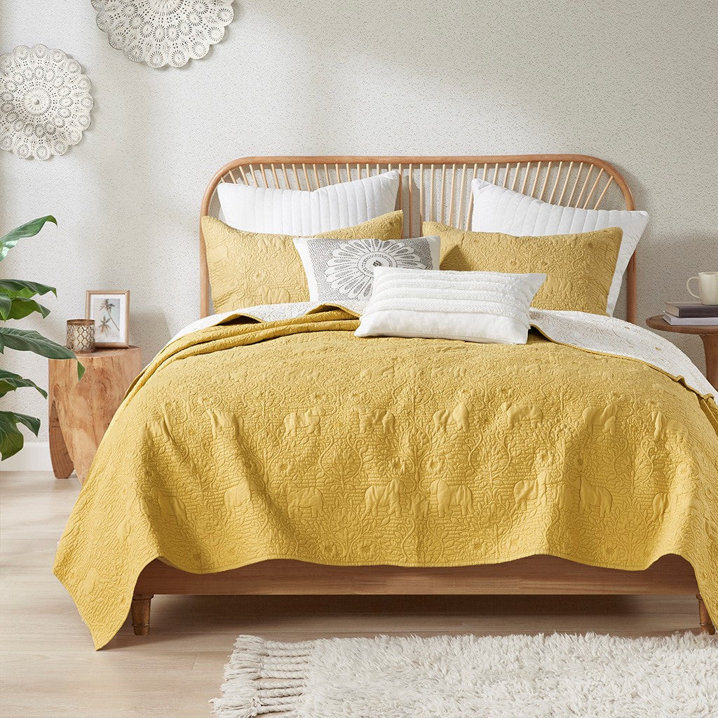 Kandula 3 Piece Reversible Cotton Quilt Set in Yellow