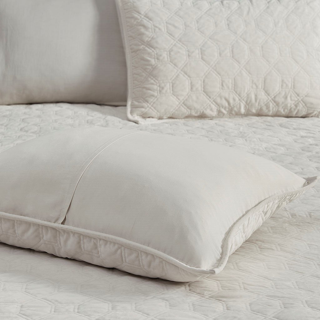 Harper Velvet 3 Piece Coverlet Set - Ivory