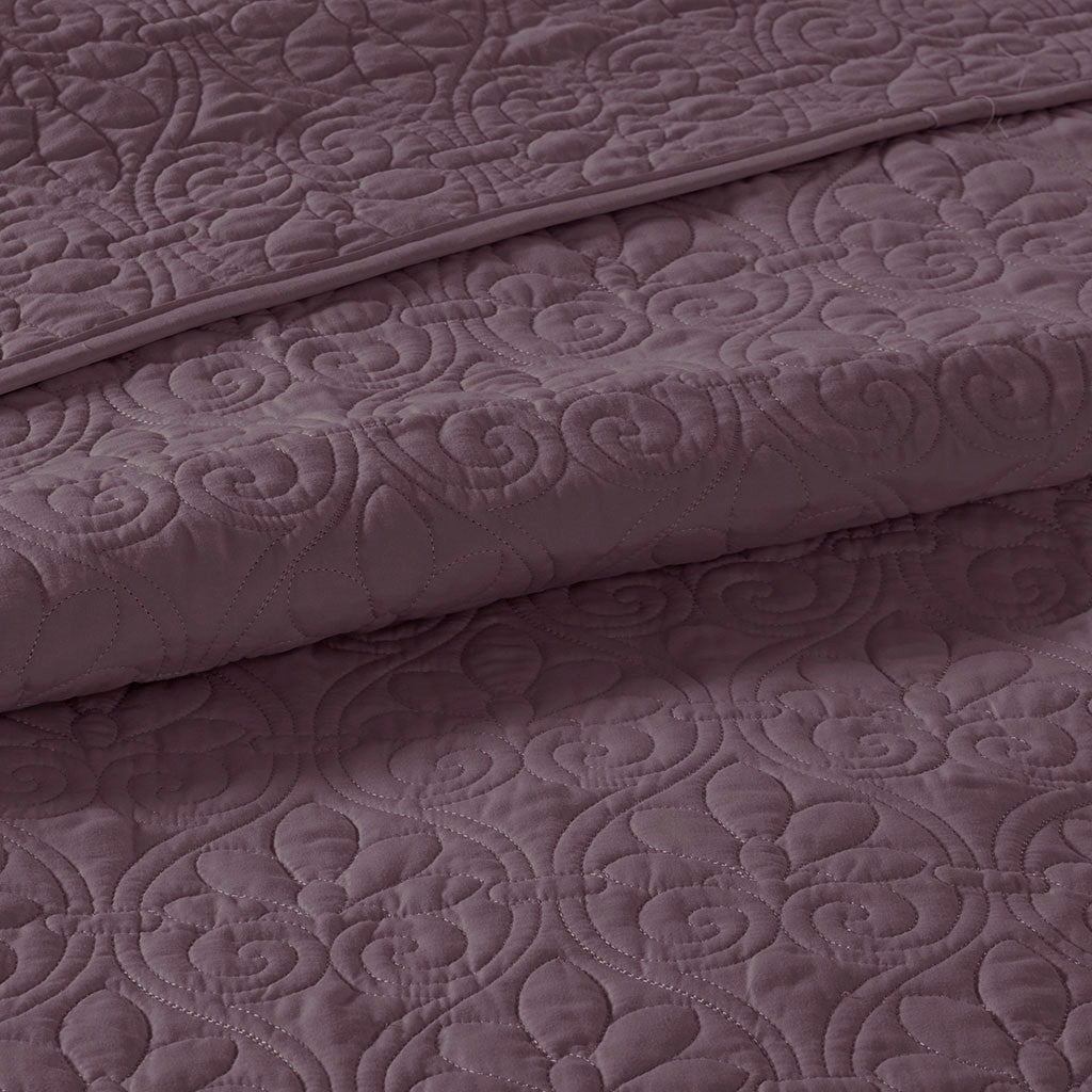 Quebec Reversible Bedspread Set by Madison park