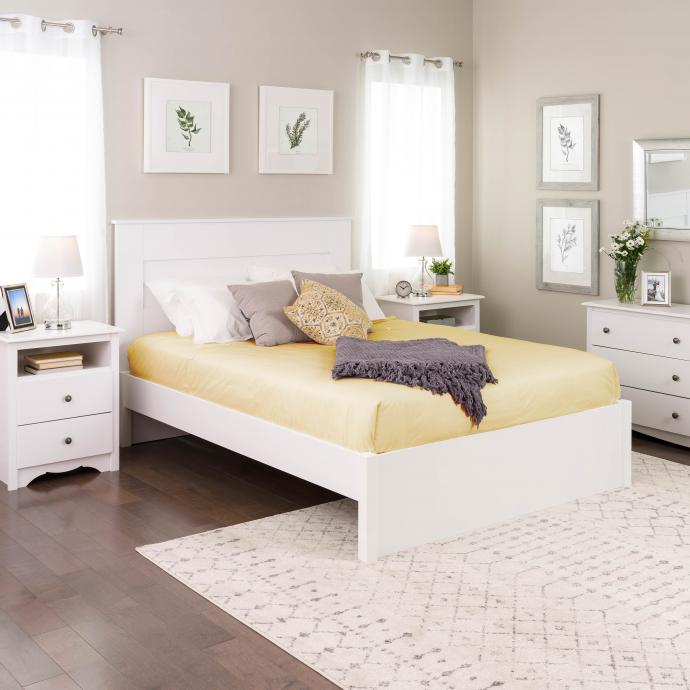 Queen Select 4-Post Platform Bed