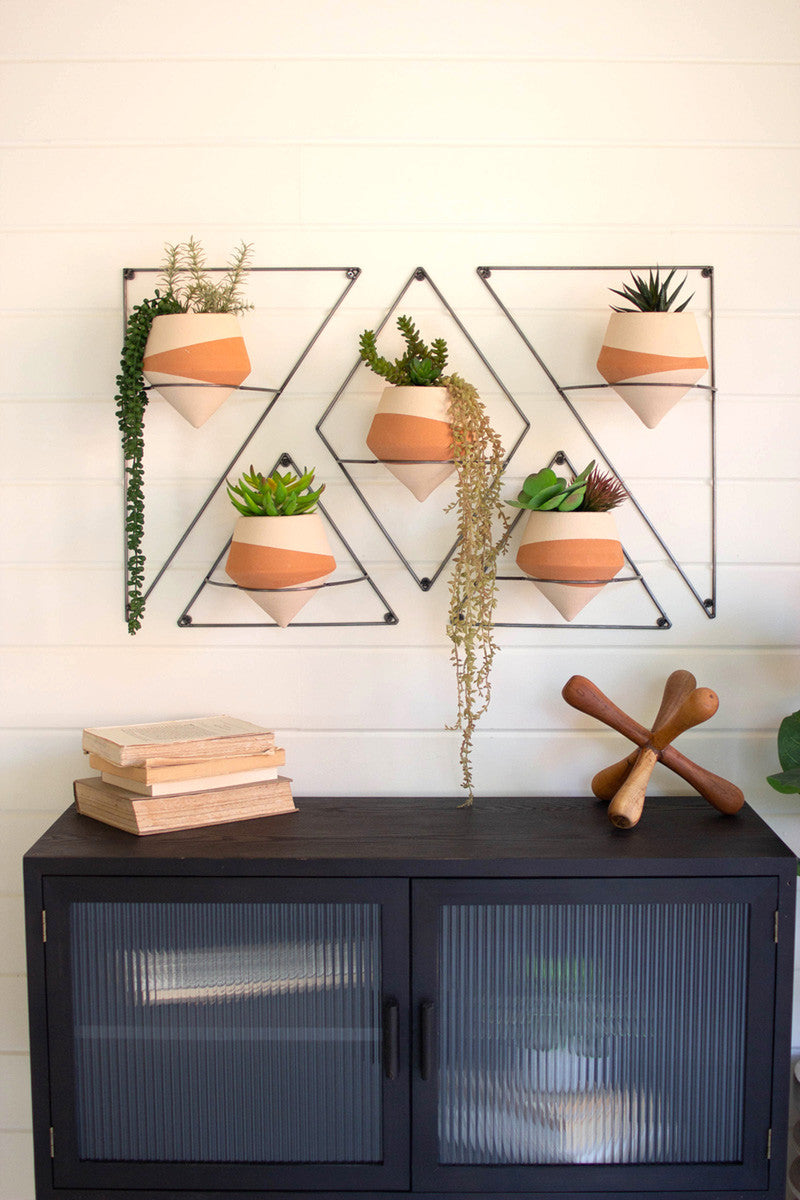 Set of 5 Ivory Dipped clay pots with angular wire wall frame