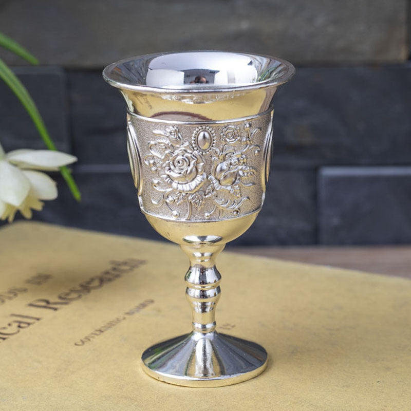 European retro wine glass white wine a cup high-end wine creative embossed high cup home decoration