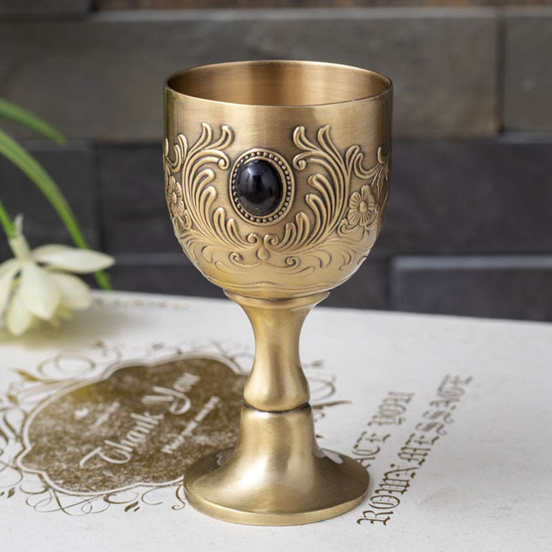 European retro wine glass white wine a cup high-end wine creative embossed high cup home decoration