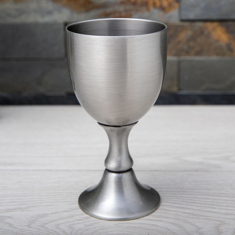European retro wine glass white wine a cup high-end wine creative embossed high cup home decoration