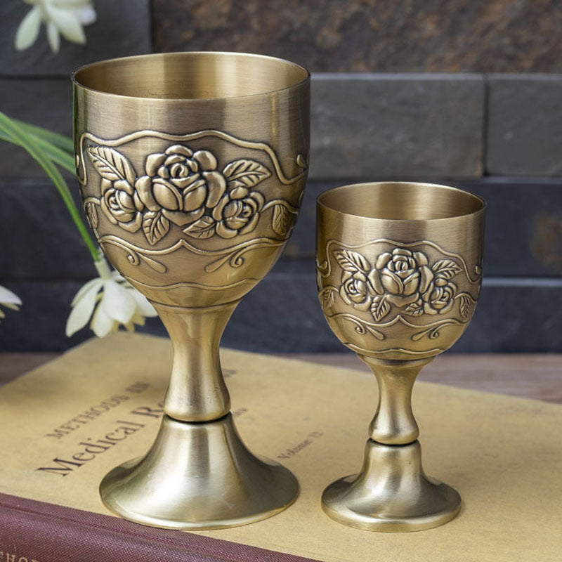 European retro wine glass white wine a cup high-end wine creative embossed high cup home decoration