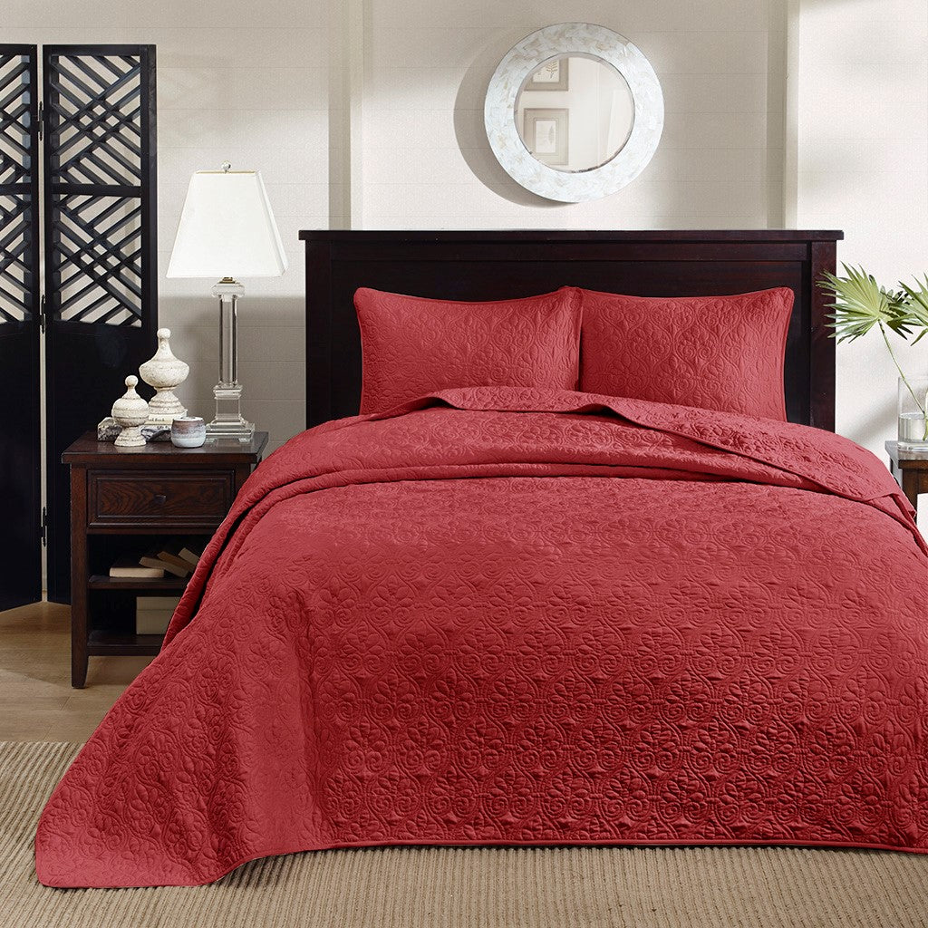 Quebec Reversible Bedspread Set by Madison park