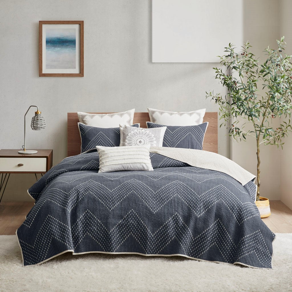 Pomona Cotton Embroidered 3 Piece Coverlet Set - Navy