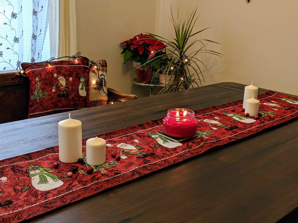 Tache Here Comes Santa Claus Vintage Holiday Woven Tapestry Table Runners (8577TR)