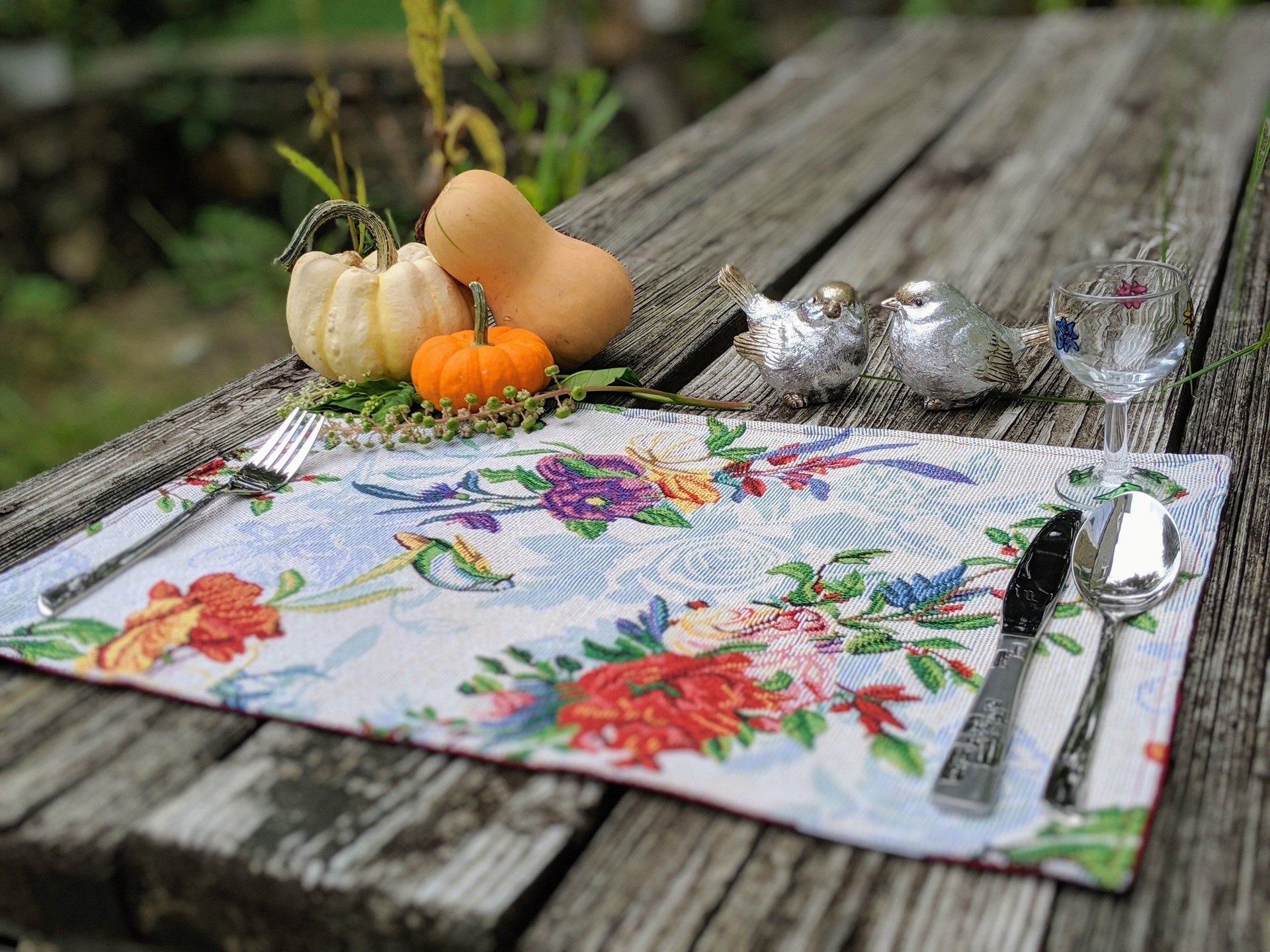 DaDa Bedding Set of 4-Pieces Tropical Sky Blue Birds Floral Tapestry Dining Table Placemats 13” x 19” (18116)