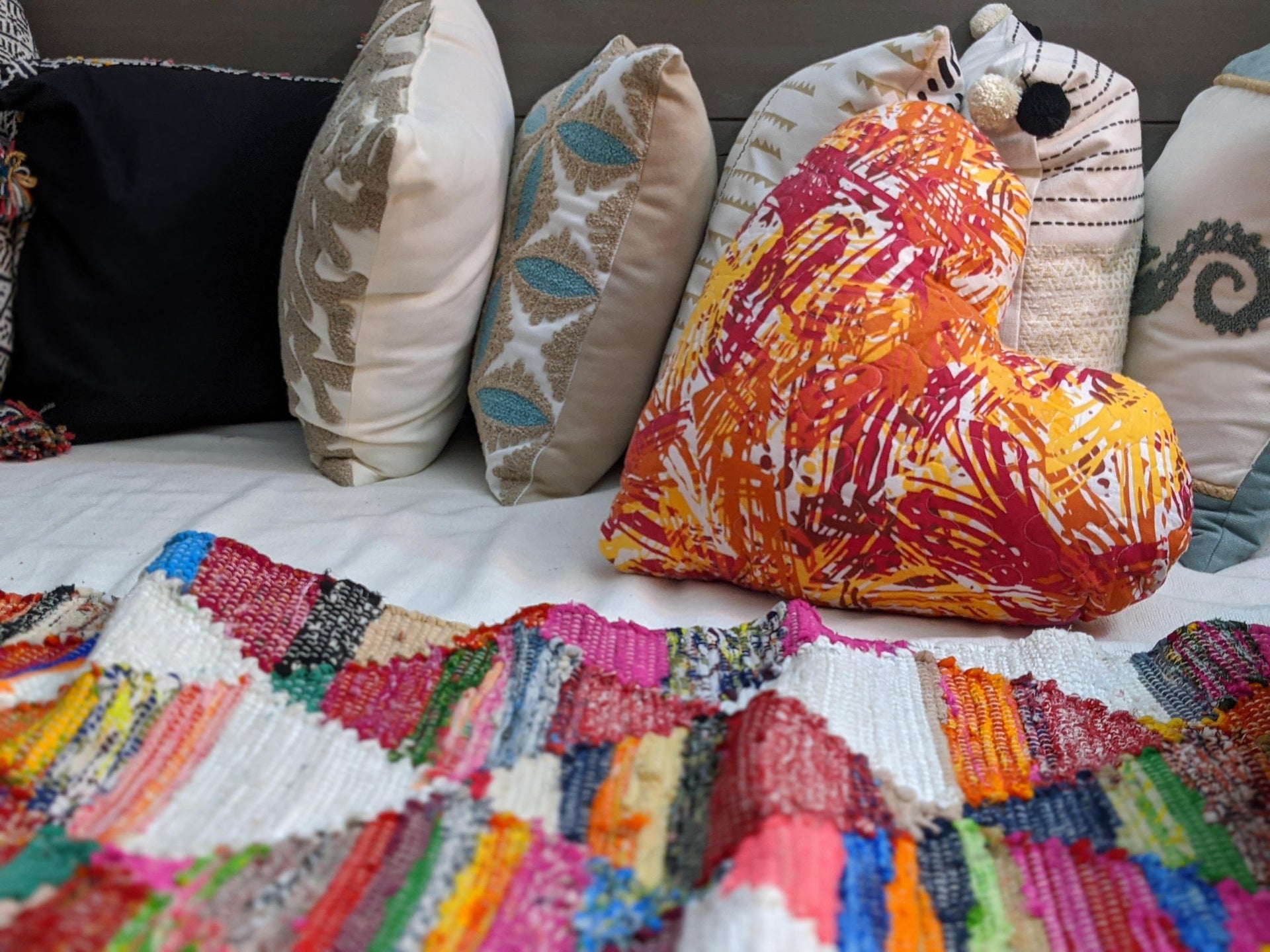 DaDa Bedding Hand-Made Sewn Marble Painted Heart Shaped Reversible Colorful Throw Pillow - 16” x 14”