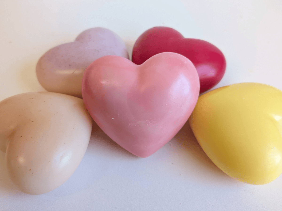 Holiday Gift Wax Heart Freshener | 18 Signature Scents