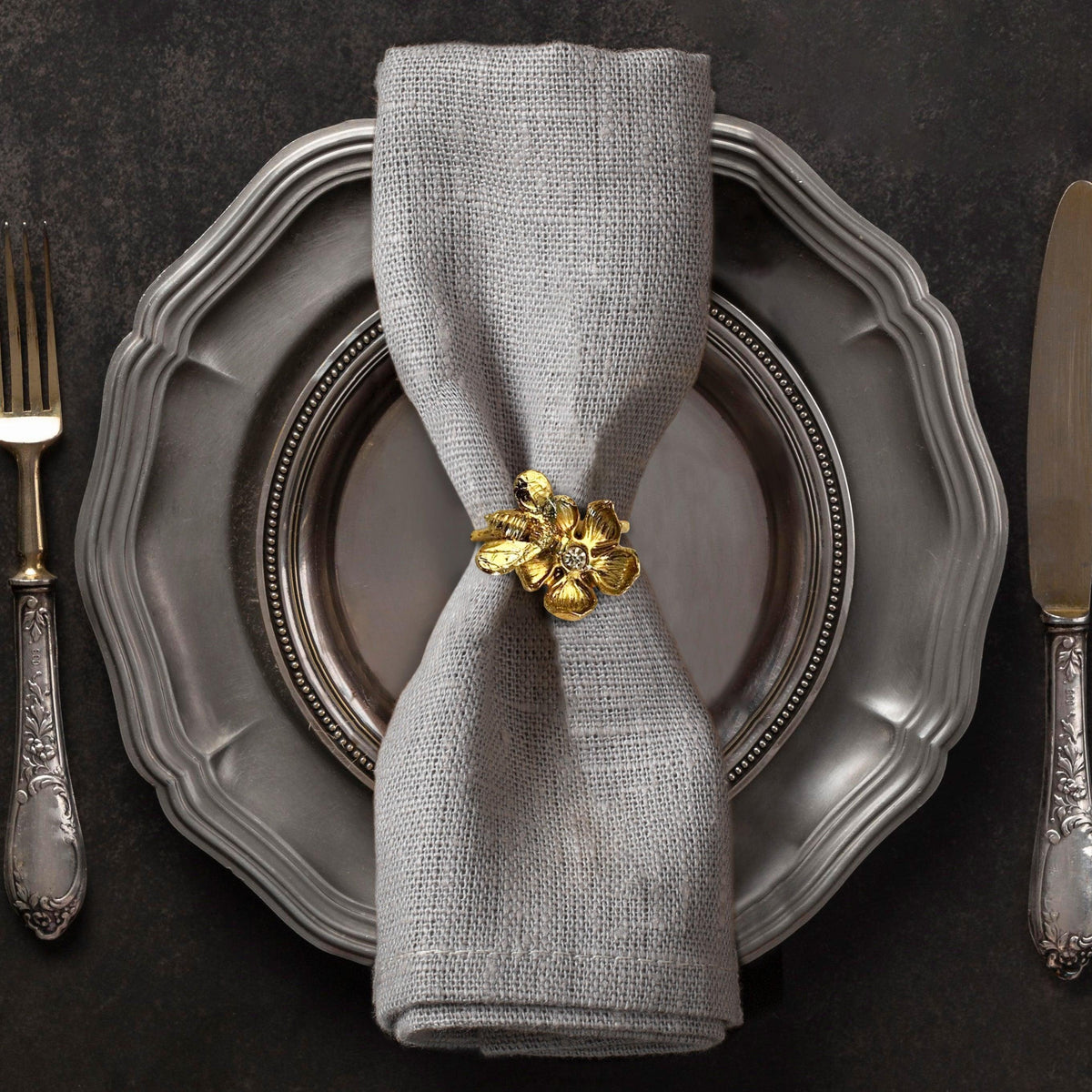 Gold Bee Napkin Rings – Set of 4