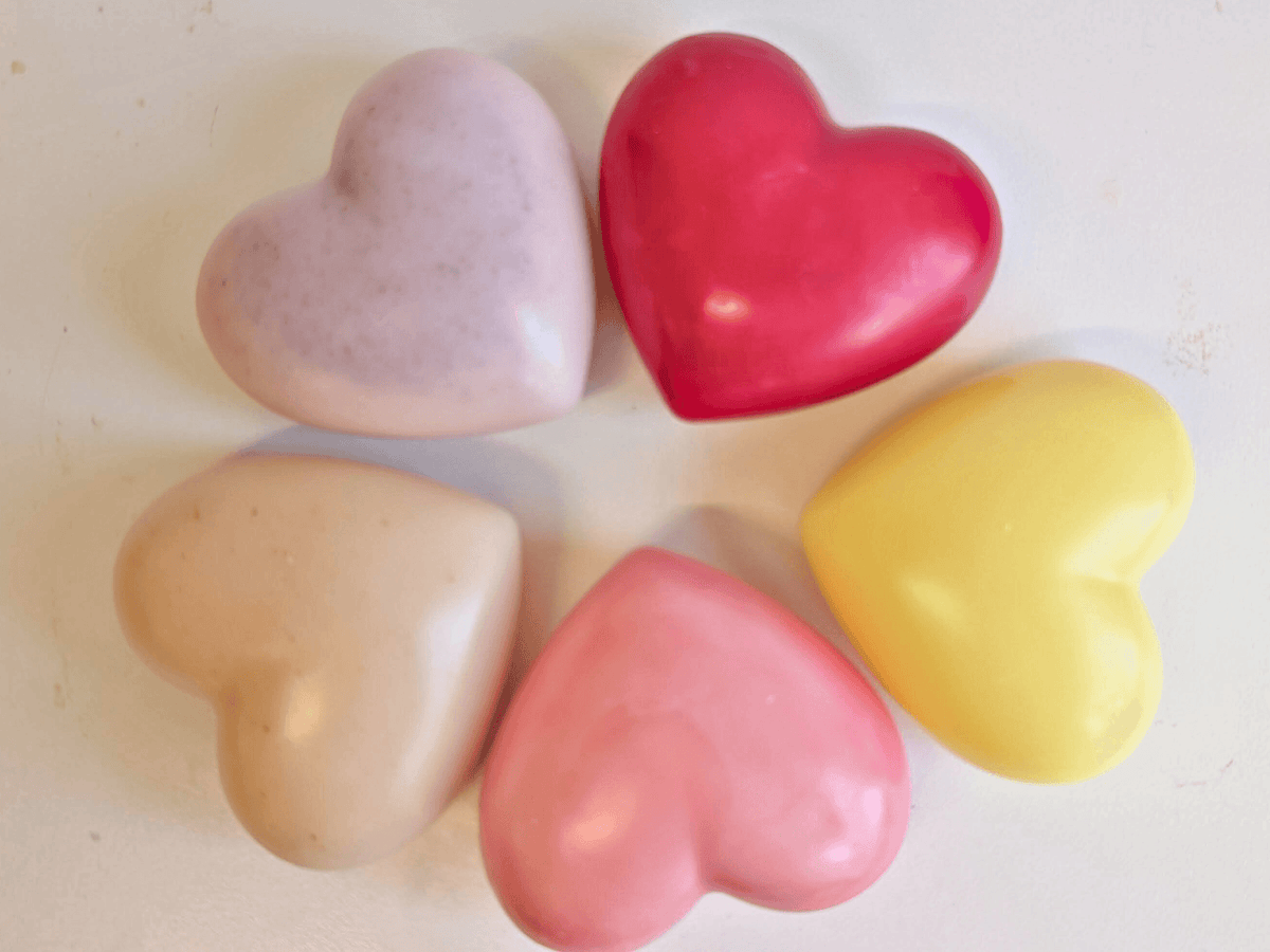Holiday Gift Wax Heart Freshener | 18 Signature Scents