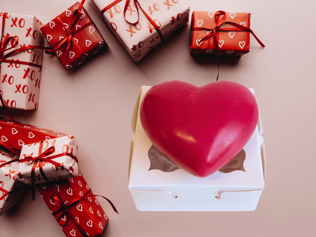 Holiday Gift Wax Heart Freshener | 18 Signature Scents