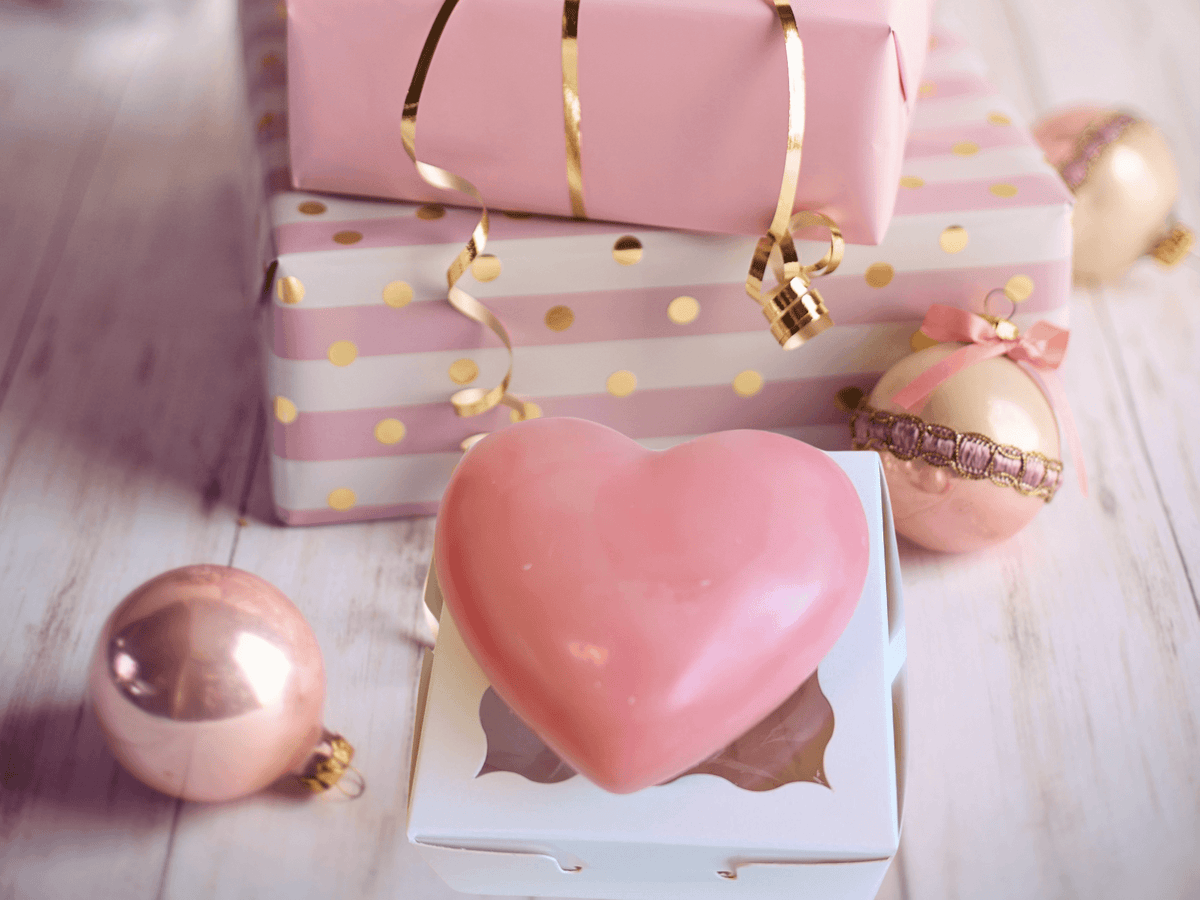 Holiday Gift Wax Heart Freshener | 18 Signature Scents