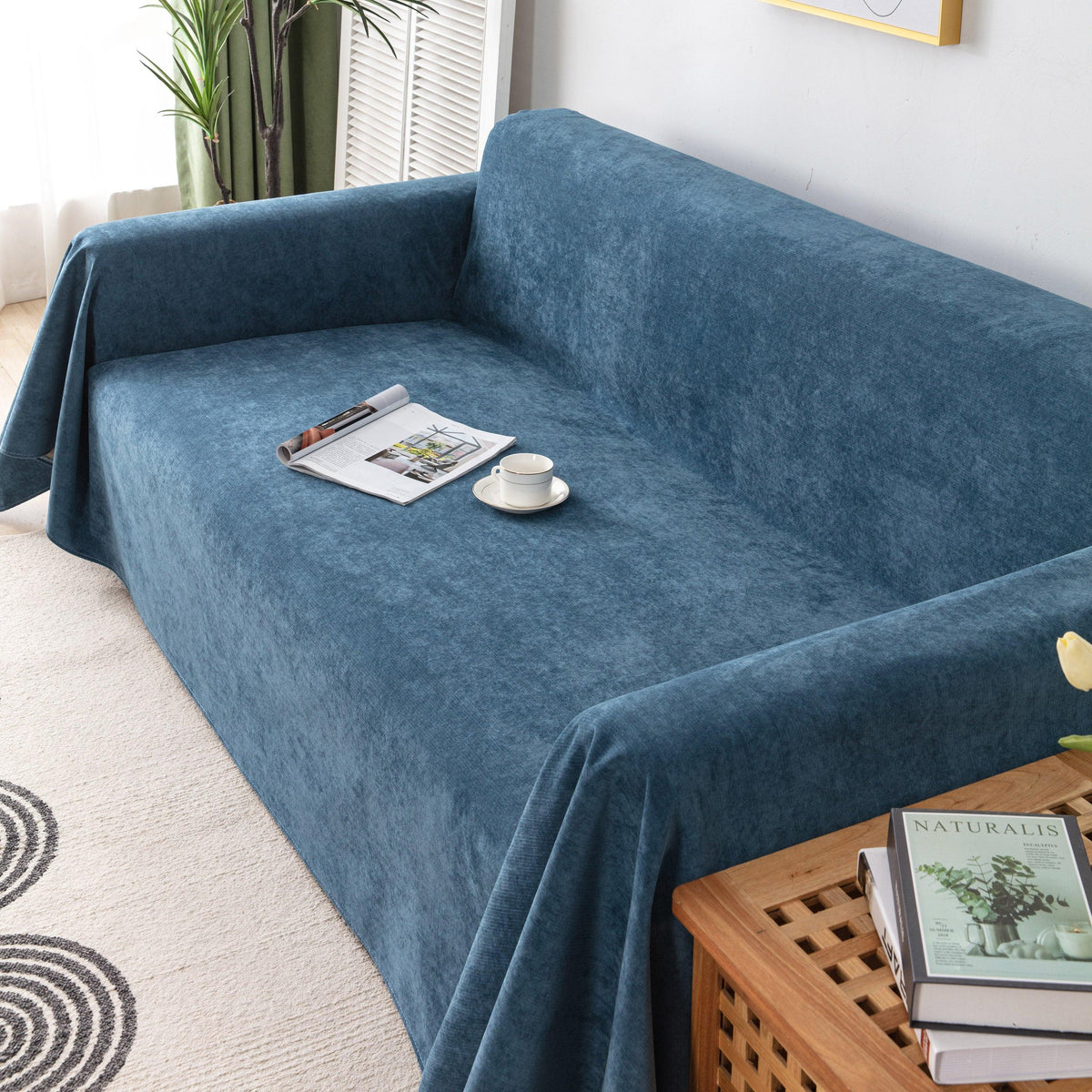 Waterproof Scratch-Resistant Furniture Covers for Pets, Non-Slip Couch Cover Throw