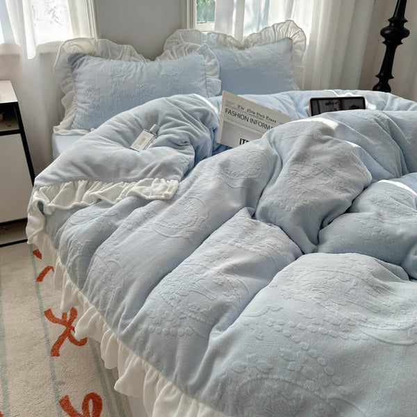 A-class ins princess style milk velvet four piece set lace carved velvet warm duvet cover winter bedding