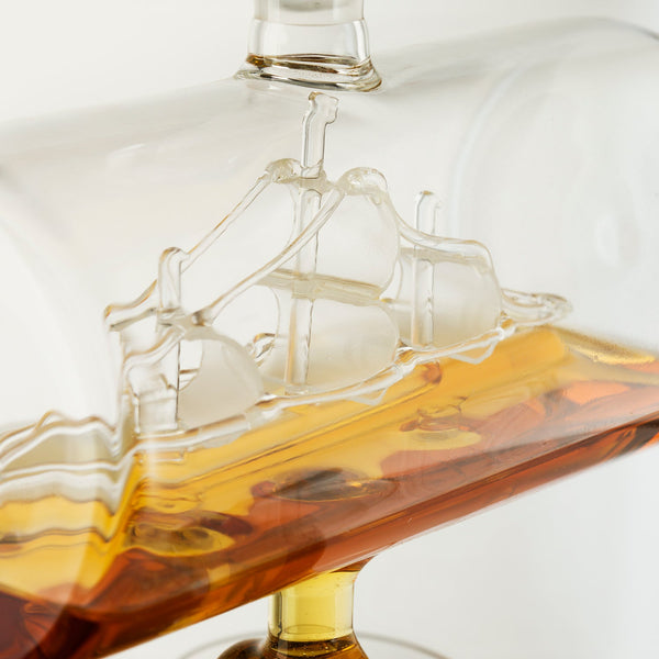 Whiskey & Wine Decanter Gifts for Men & Dad, Ship Decanter 1000ml, Set with 4 Globe Drinking Glasses - Cool Liquor Dispenser for Home Bar Unique Birthday Gift Ideas from Wife, Daughter, Son Present
