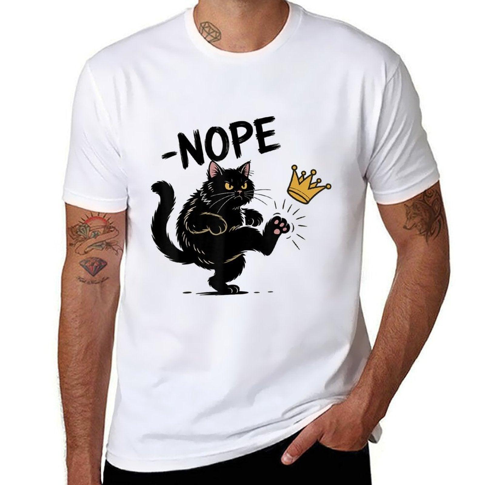 No King Lives Here No Kings in America Since 1776  Trendy Pattern T-Shirt
