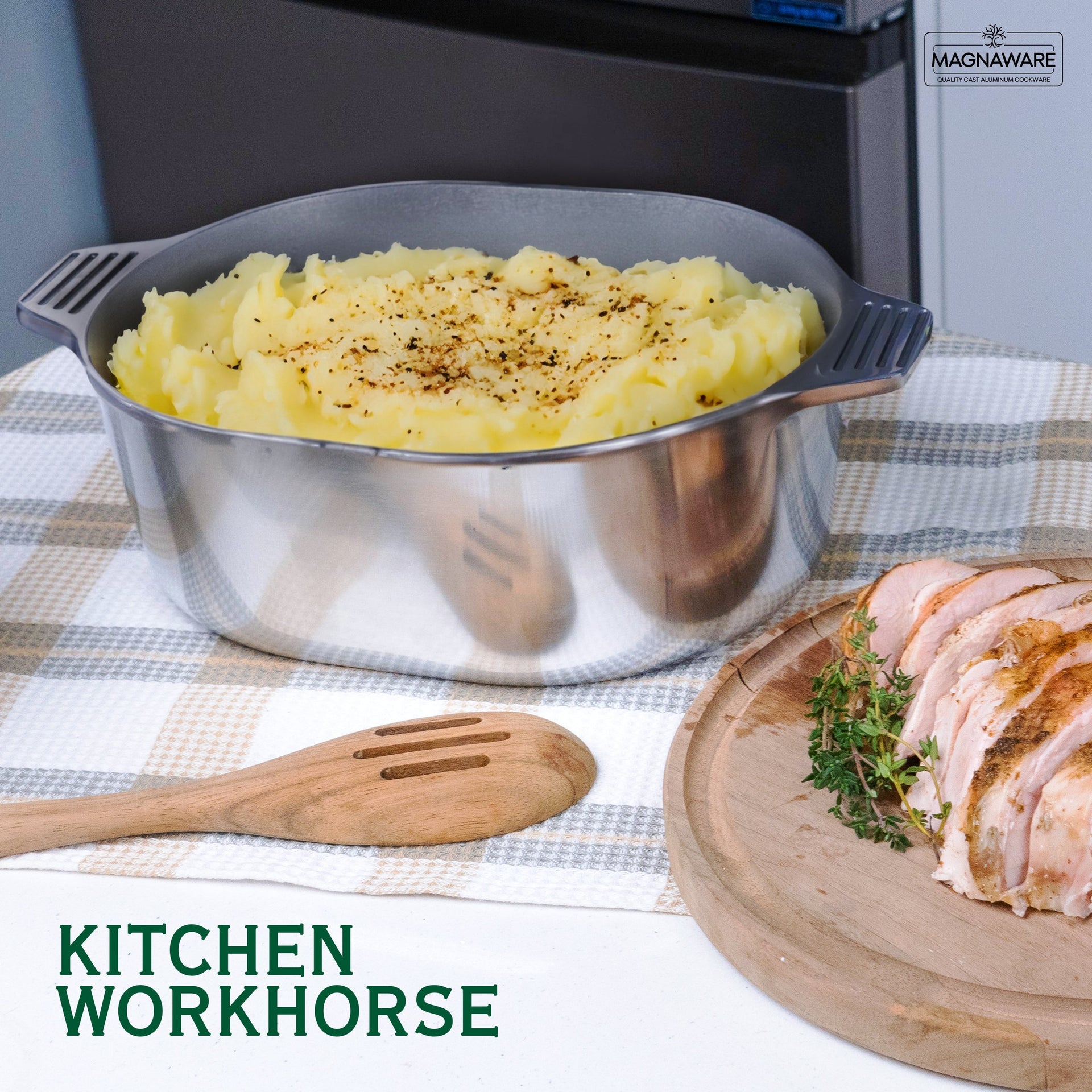 Oval Dutch Oven with Lid - 5 Quart (11 Inch) MAGNAWARE