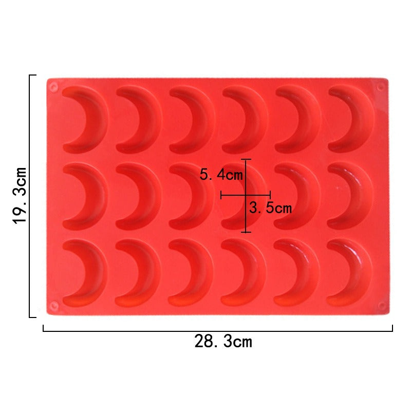 18 Chain Moon Silicone Ice Grid Mold Cold Soap Mold Creative Silicone Mold Bending Moon Chocolate Mold