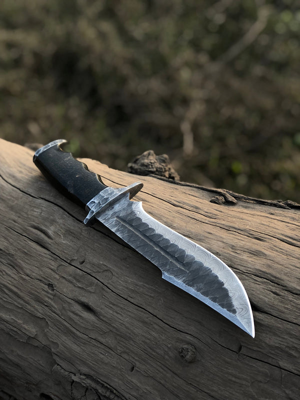 Best Bowie Knife – 13
