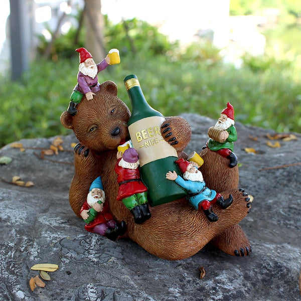Resin Drunk Brown Bear and Dwarf Decorations Creative Courtyard Garden