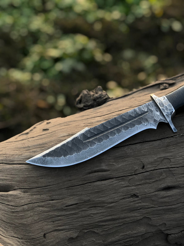 Best Bowie Knife – 13