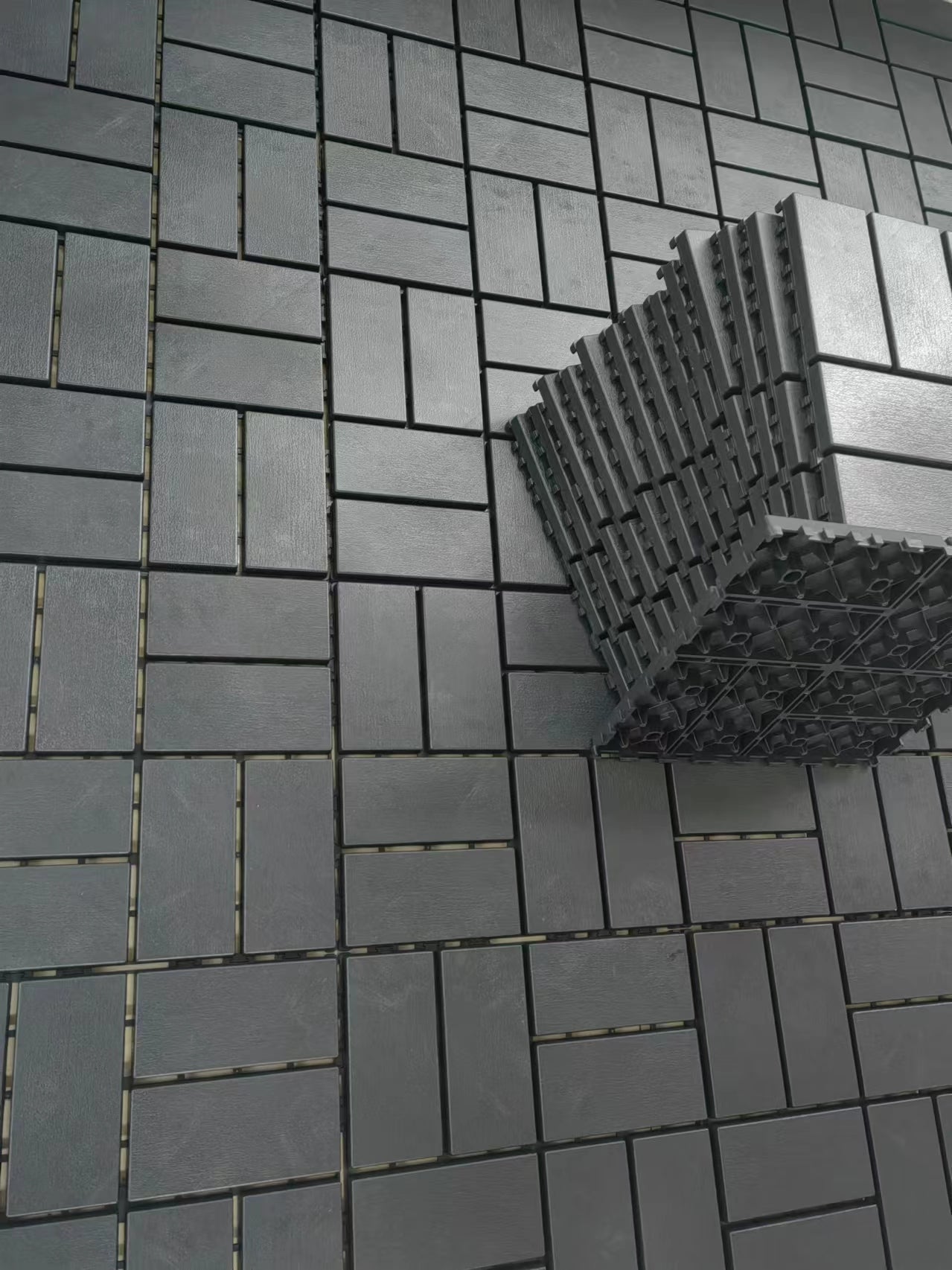 Plastic interlocking deck tiles, 36 pieces, 12 inch x 12 inch waterproof terrace tiles, with strong drainage design in grey