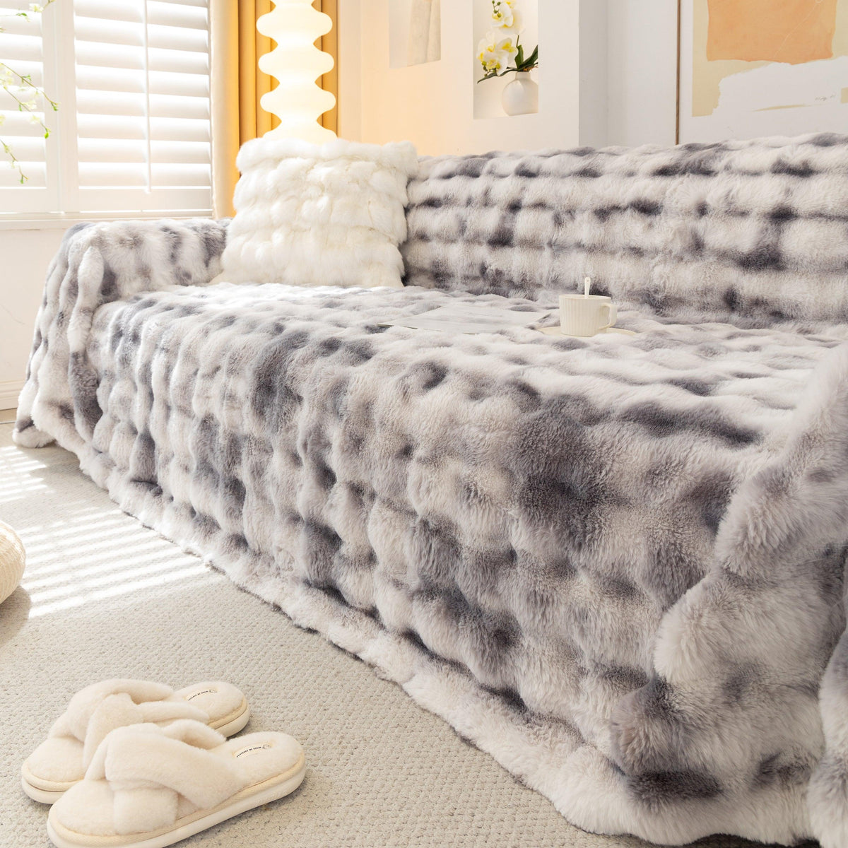 Thick Faux Fur Couch Cover Fluffy Fuzzy Warm Washable Furniture Protector for Kids Pets