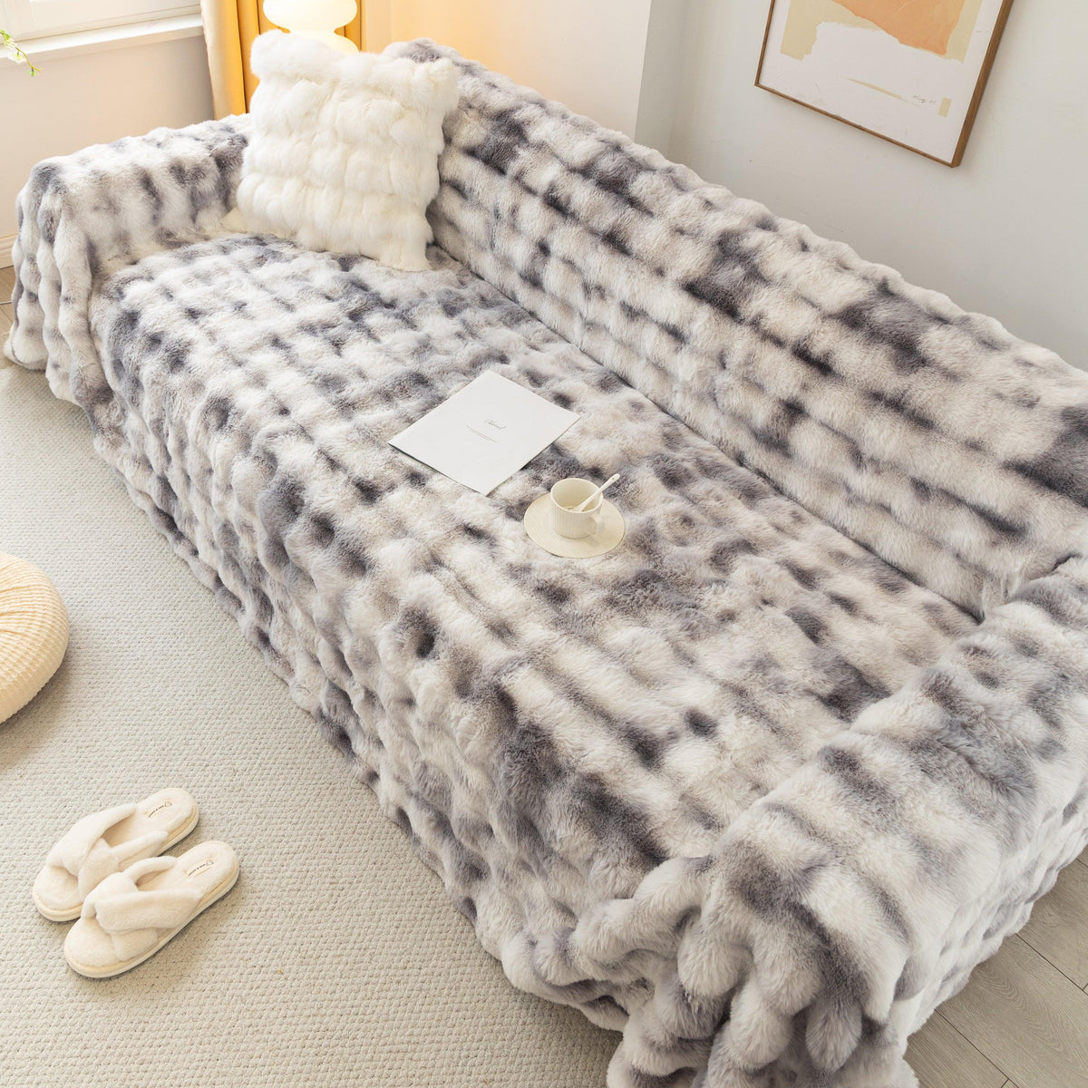 Thick Faux Fur Couch Cover Fluffy Fuzzy Warm Washable Furniture Protector for Kids Pets