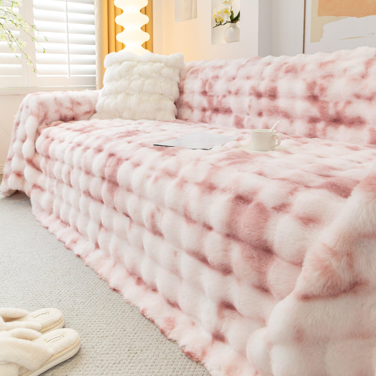 Thick Faux Fur Couch Cover Fluffy Fuzzy Warm Washable Furniture Protector for Kids Pets