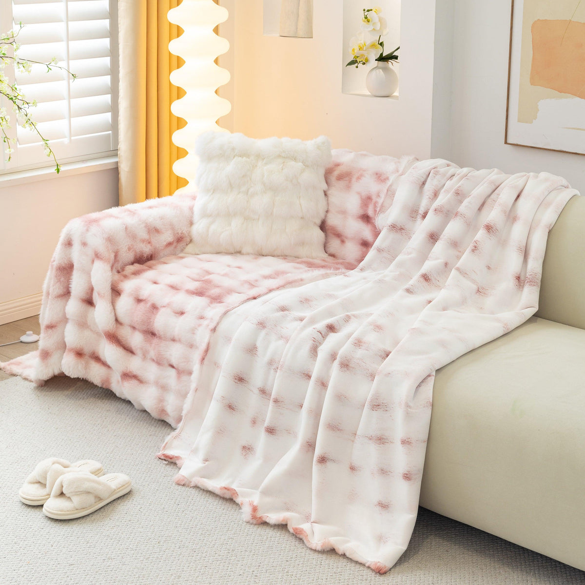 Thick Faux Fur Couch Cover Fluffy Fuzzy Warm Washable Furniture Protector for Kids Pets