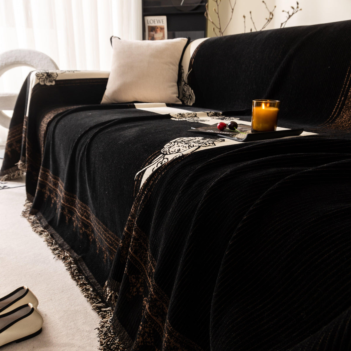 Jacquard Floral Band Sofa Cover with Tassels, Thick Textured Couch Throw Blanket