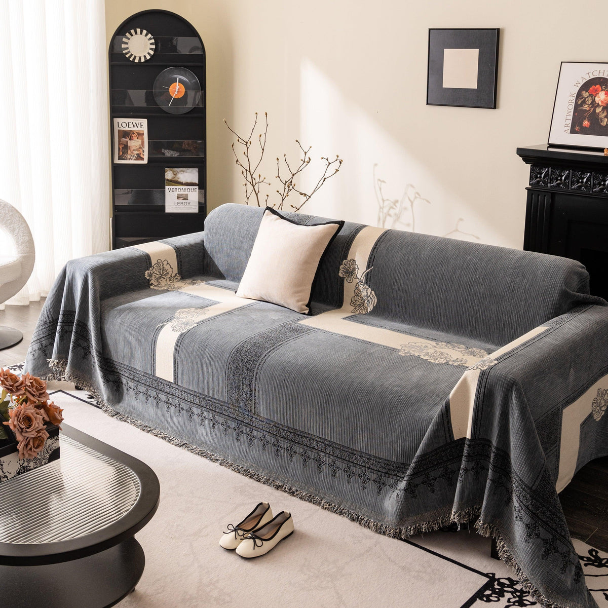 Jacquard Floral Band Sofa Cover with Tassels, Thick Textured Couch Throw Blanket