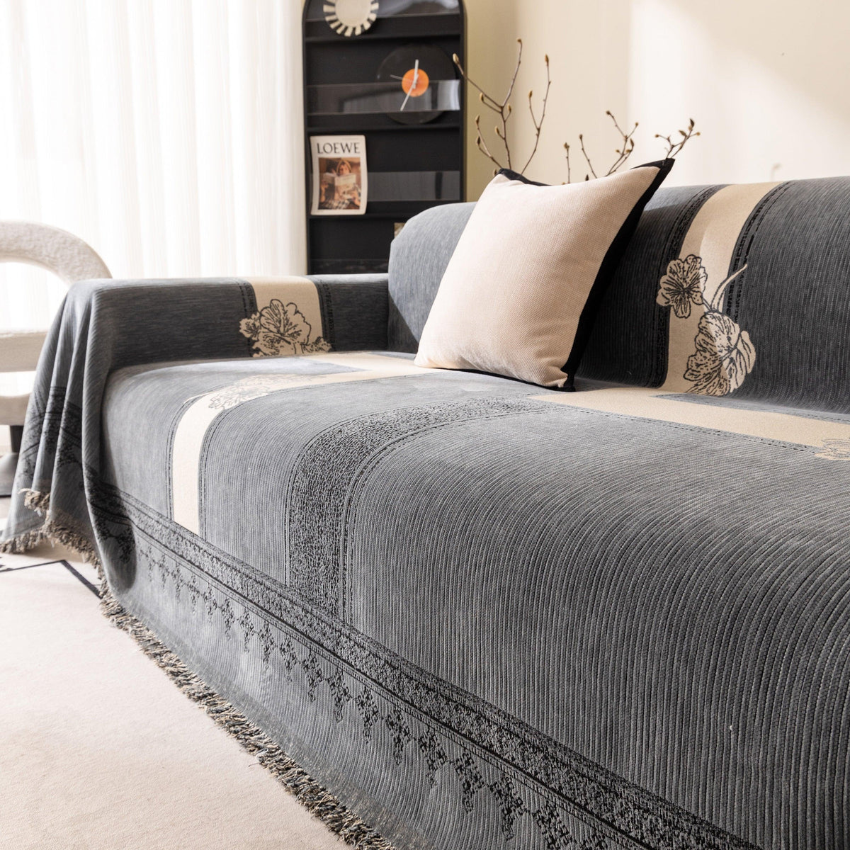 Jacquard Floral Band Sofa Cover with Tassels, Thick Textured Couch Throw Blanket