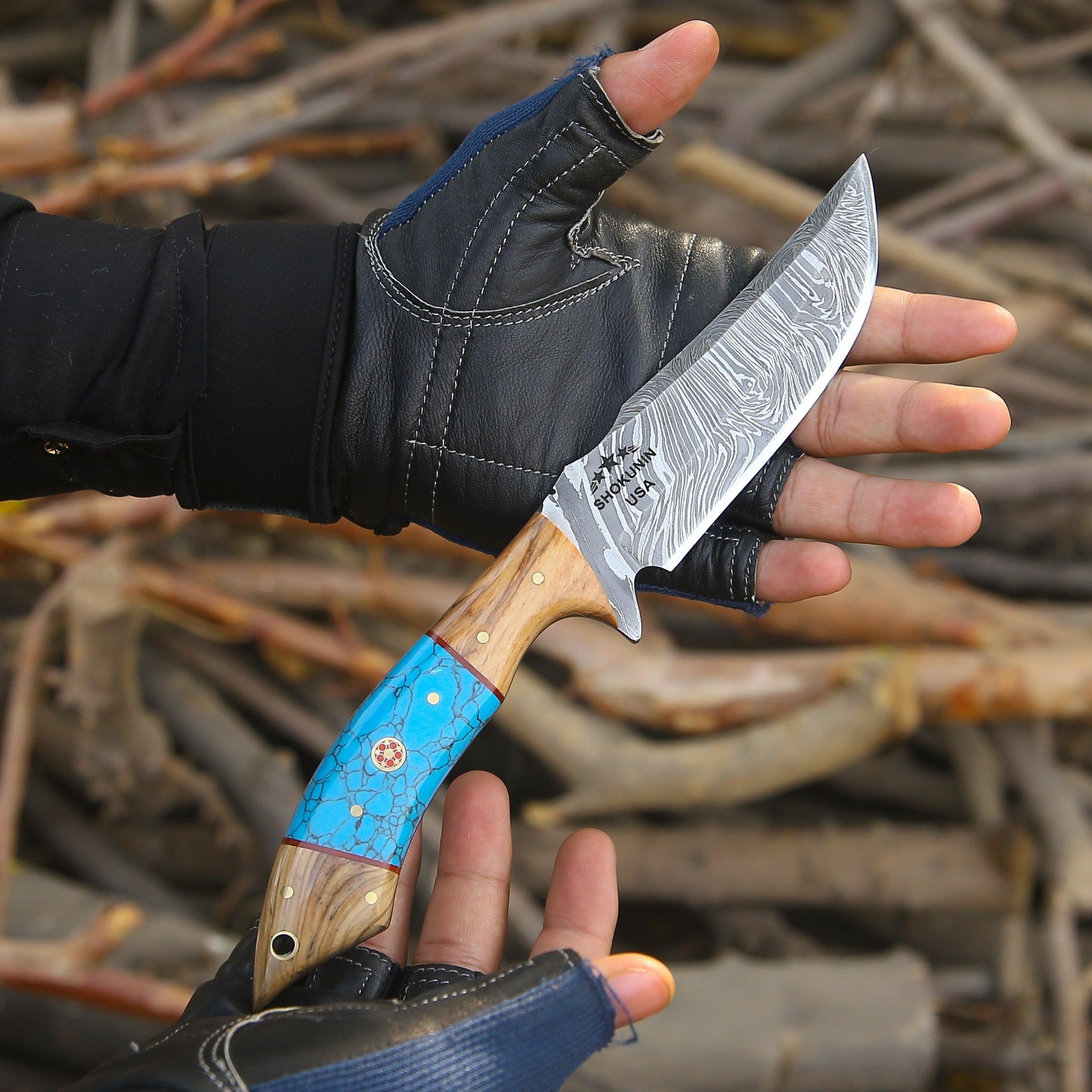 Flo Hunting Knife with Exotic Olive Wood & Turquoise Handle