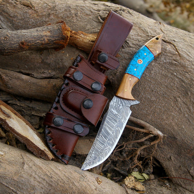 Flo Hunting Knife with Exotic Olive Wood & Turquoise Handle