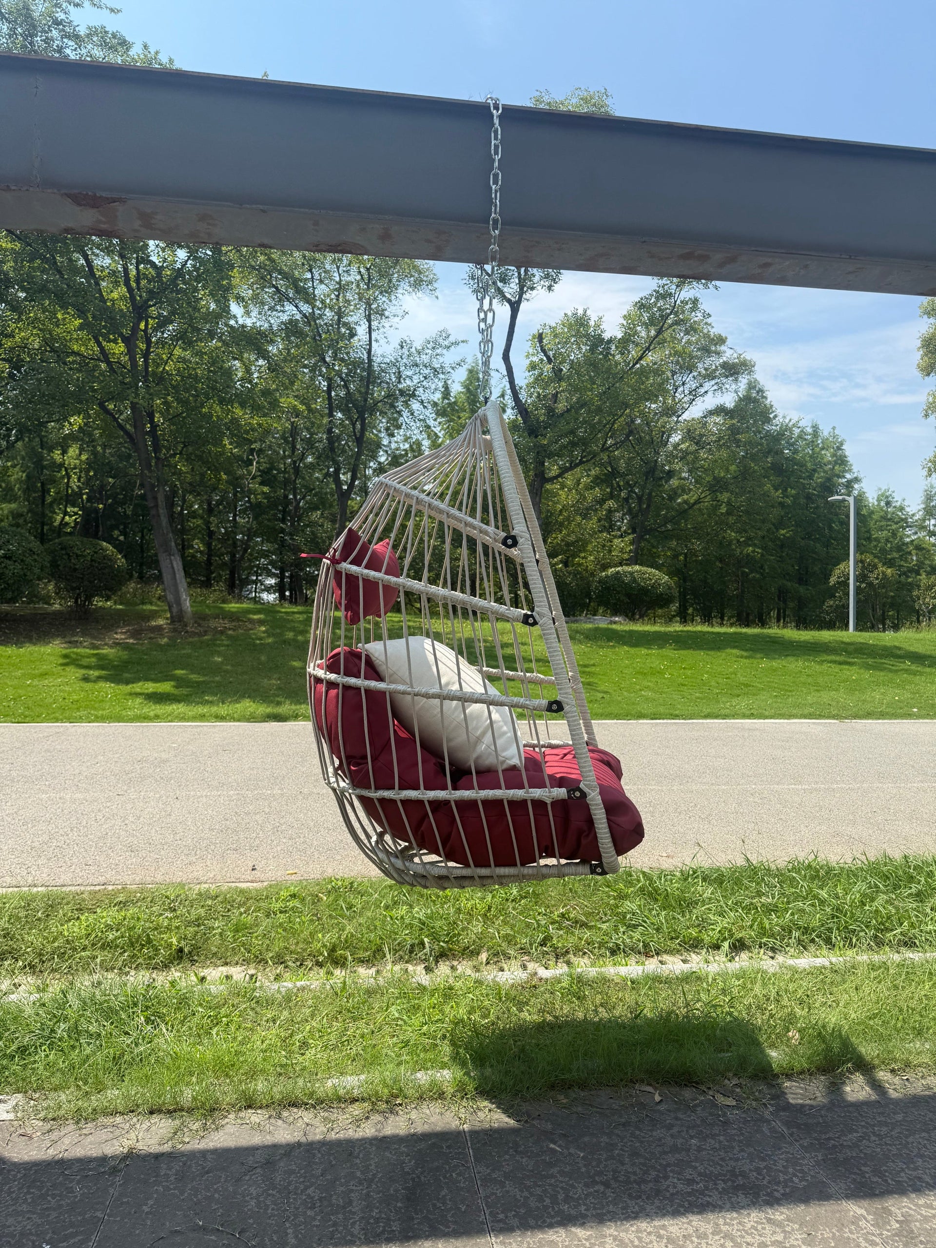 Outdoor Garden Rattan Egg Swing Hanging Chair PE Wicker Hanging Chair for Outdoor Patio