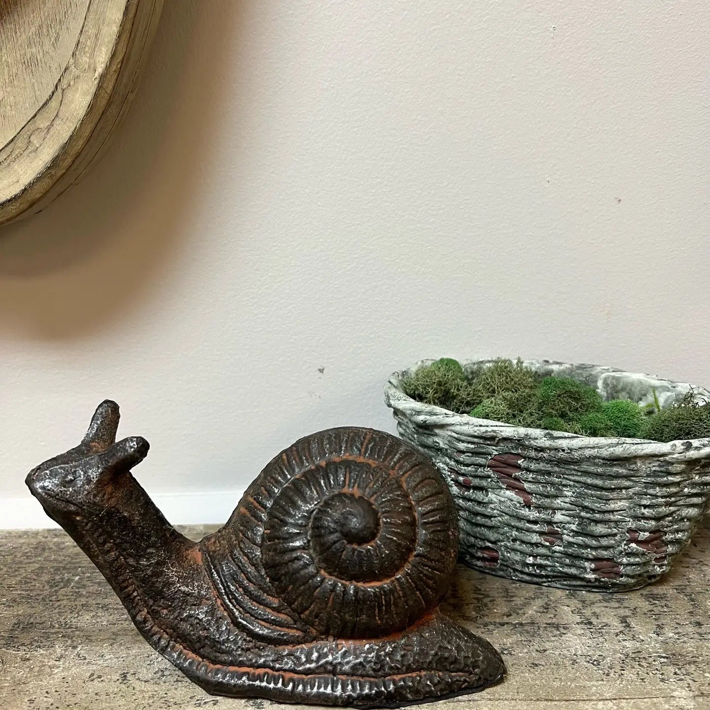 CAST IRON SNAIL STATUE