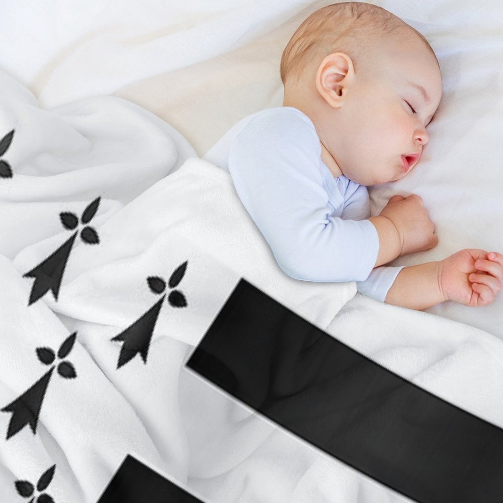 Drapeau Breton Lightweight Throw Blanket