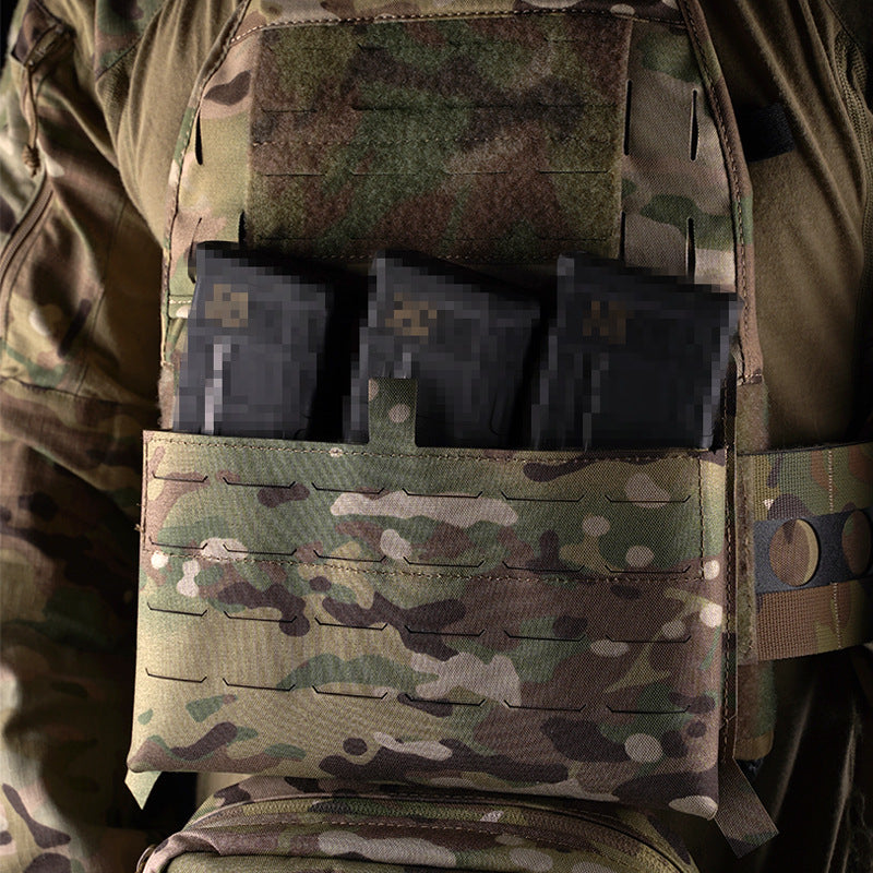 WoSporT can accommodate three 5.56 (or two 7.62) inner pockets with built-in function cover camouflage front panel