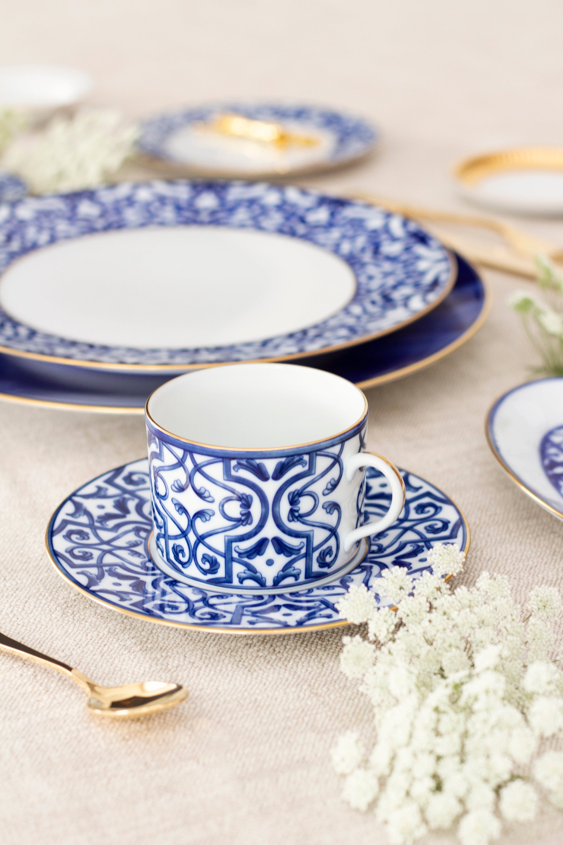 Blue Legacy Tea Cup + Saucer (Set of 4)