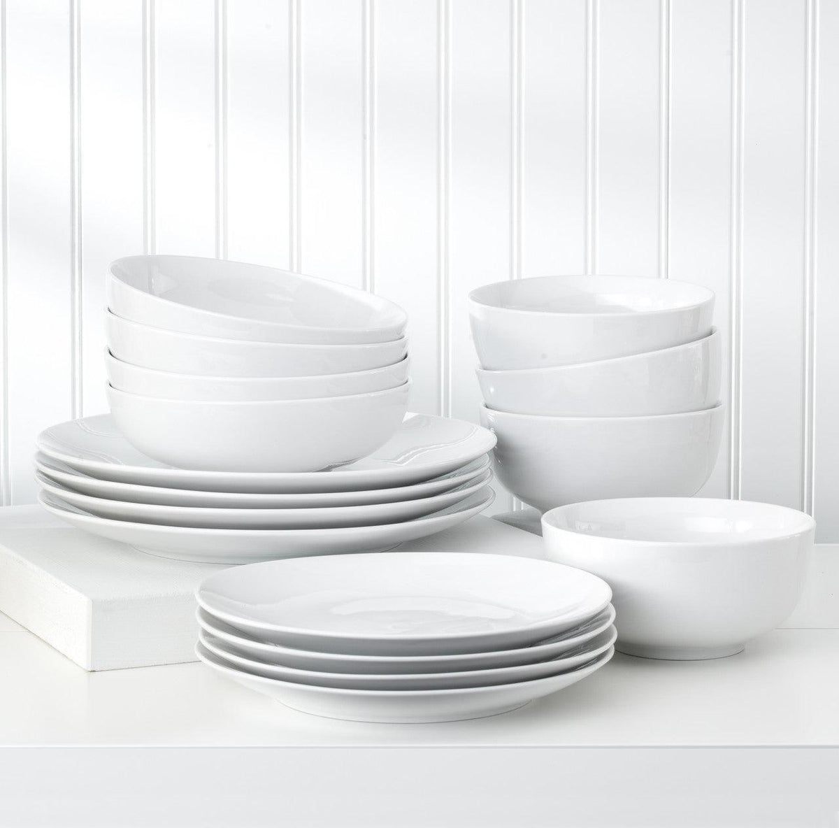 White Essential Coupe Porcelain Salad Plate