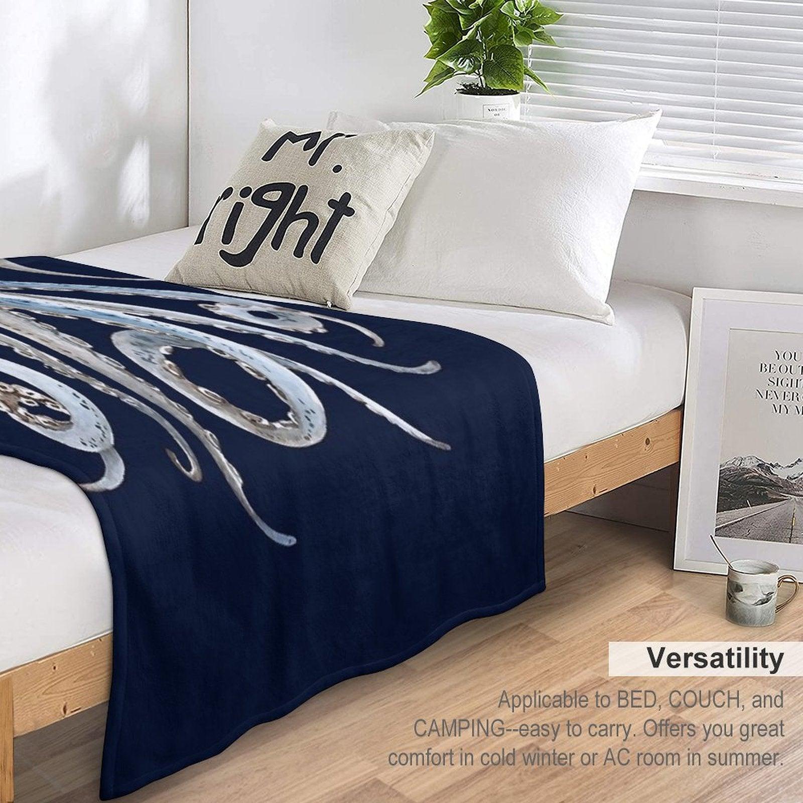 Octopus Tentaces 2 Throw Blanket