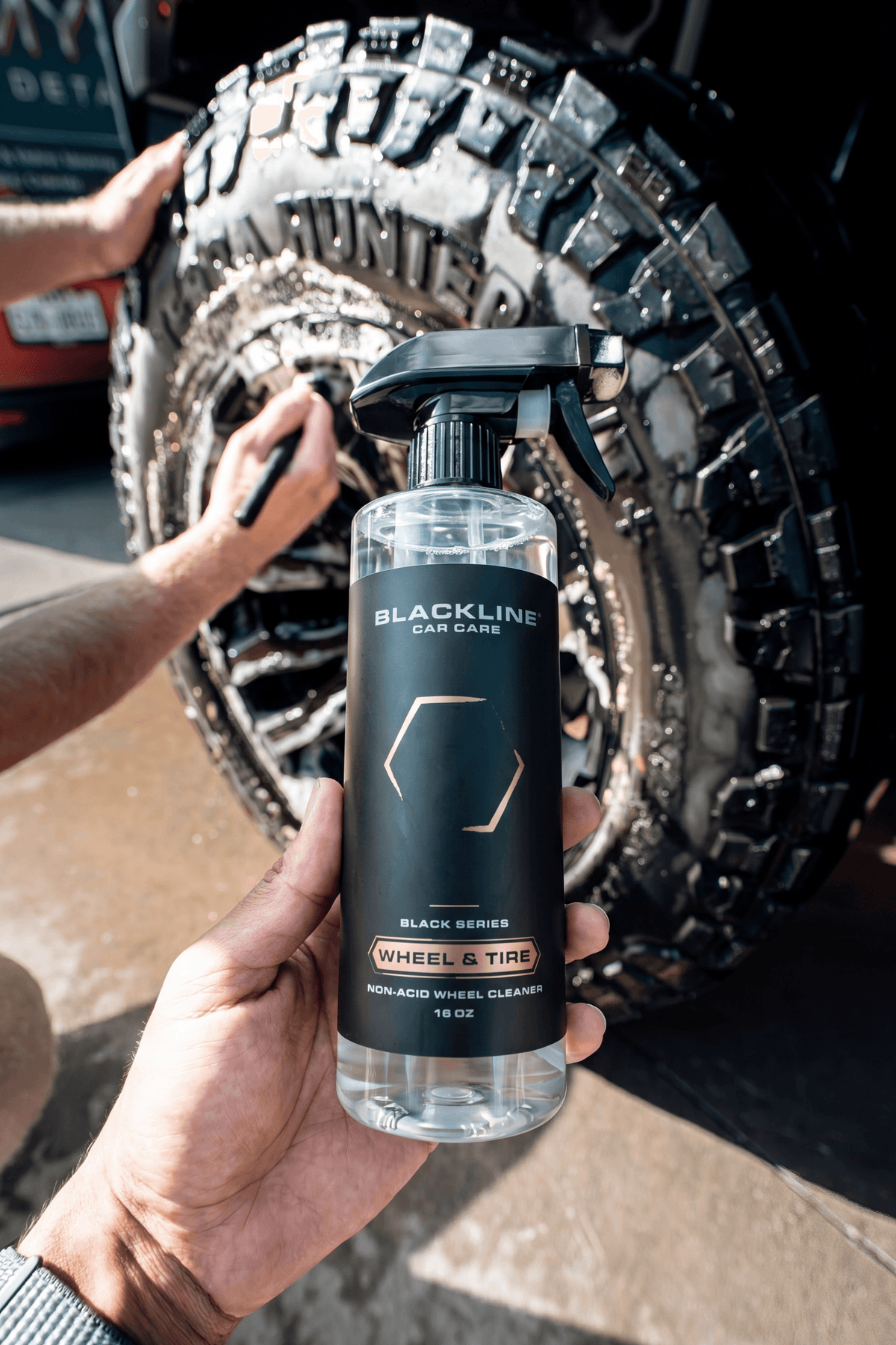 BLACKLINE® WHEEL N' TIRE CLEANER