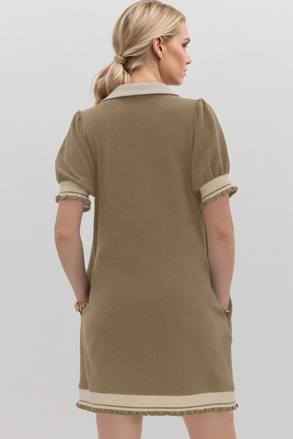 Trendy Contrast Short Sleeve Mini Dress Soft & Comfortable Casual Dress for Women