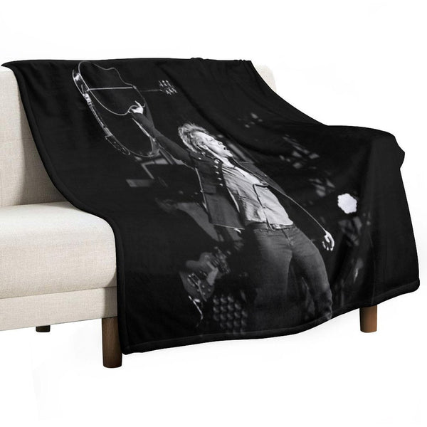Bon Bon Great Perform Lightweight Throw Blanket